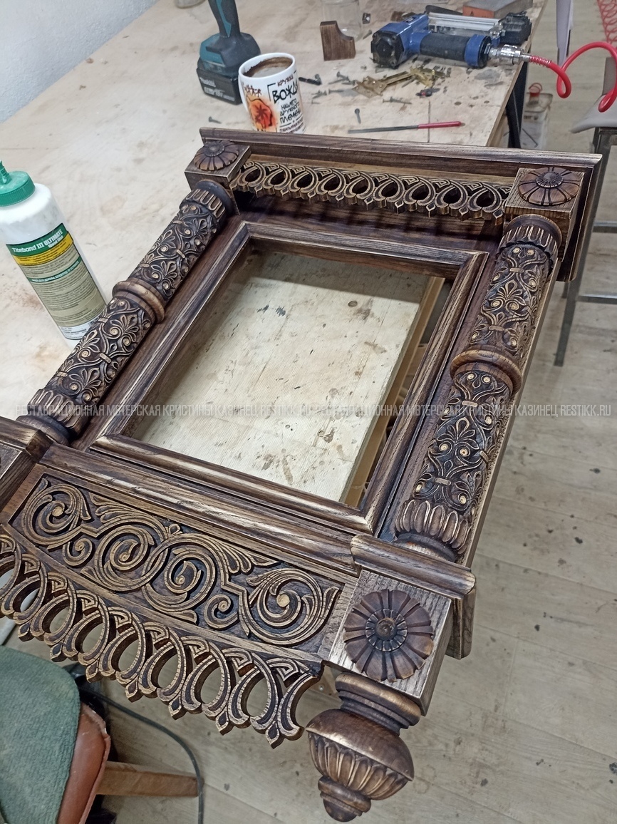 Реставрация современного киота с отделкой под старину