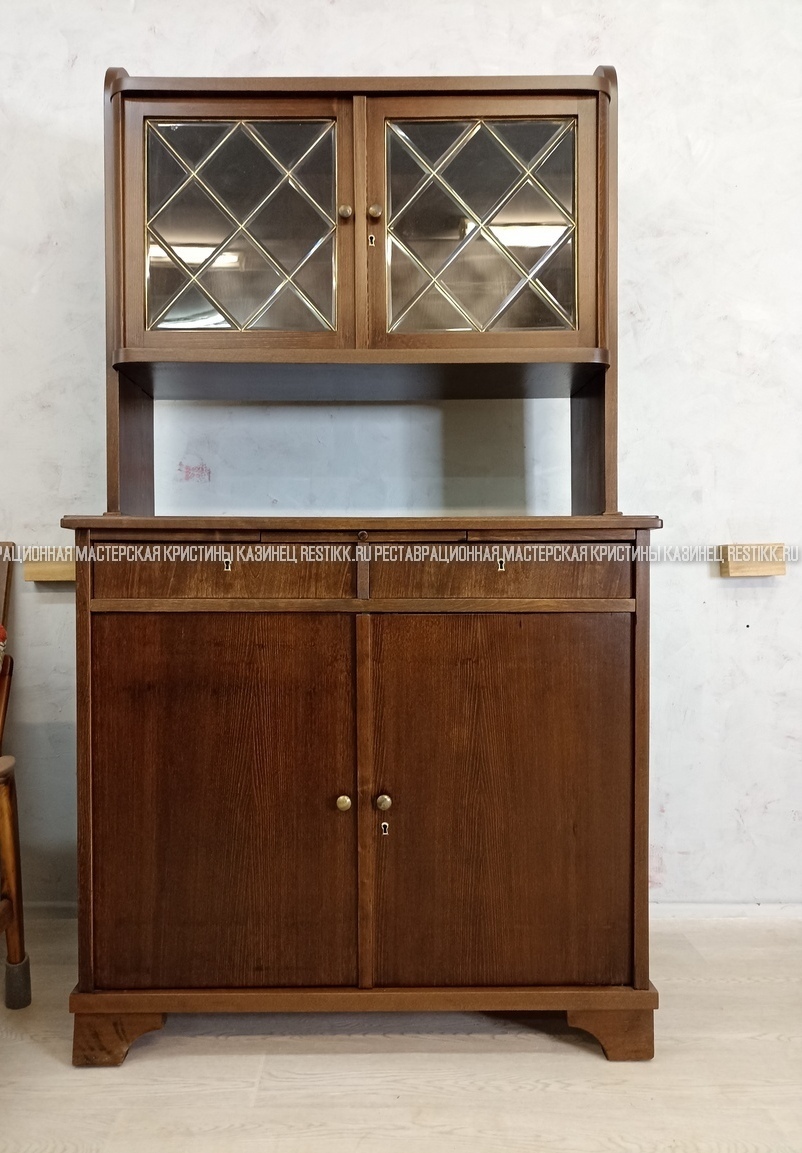 буфет из ореха