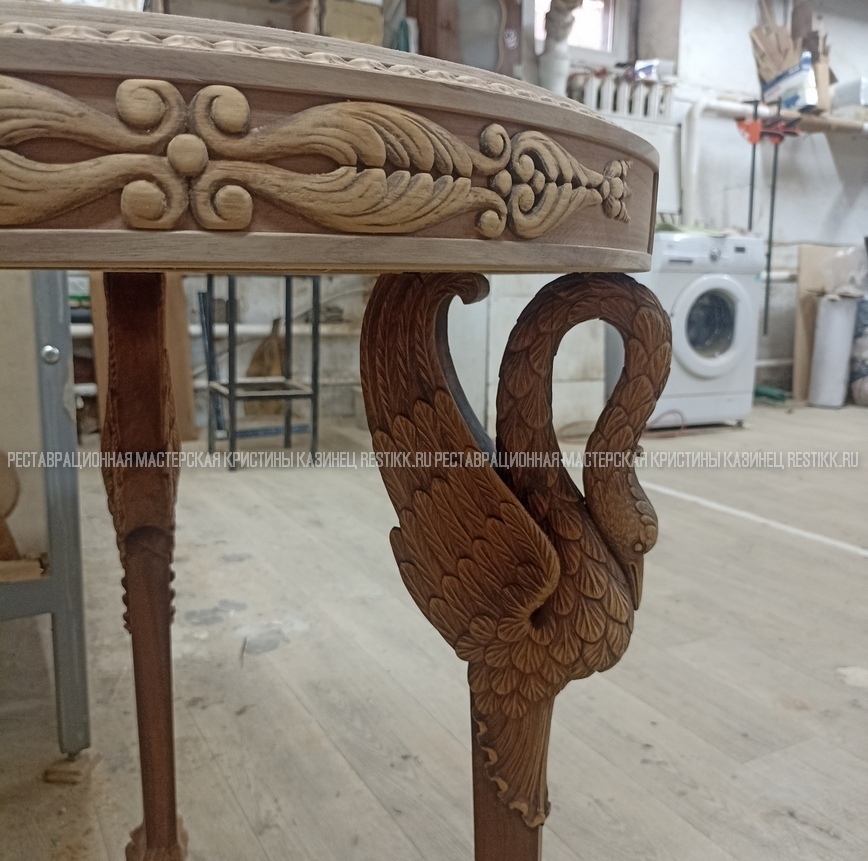 Реставрация антикварного столика