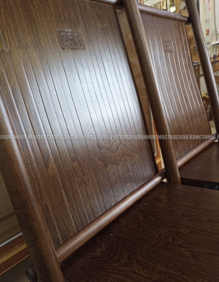 Реставрация театральной лавки