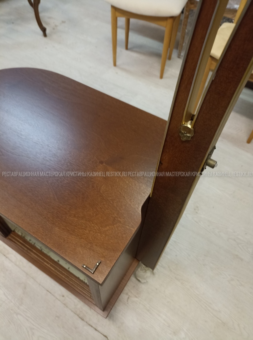 Реставрация малых предметов мебели