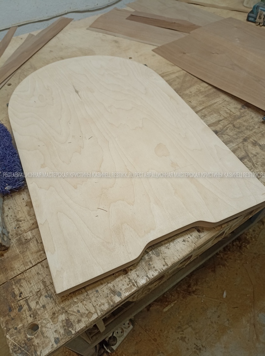 Реставрация малых предметов мебели