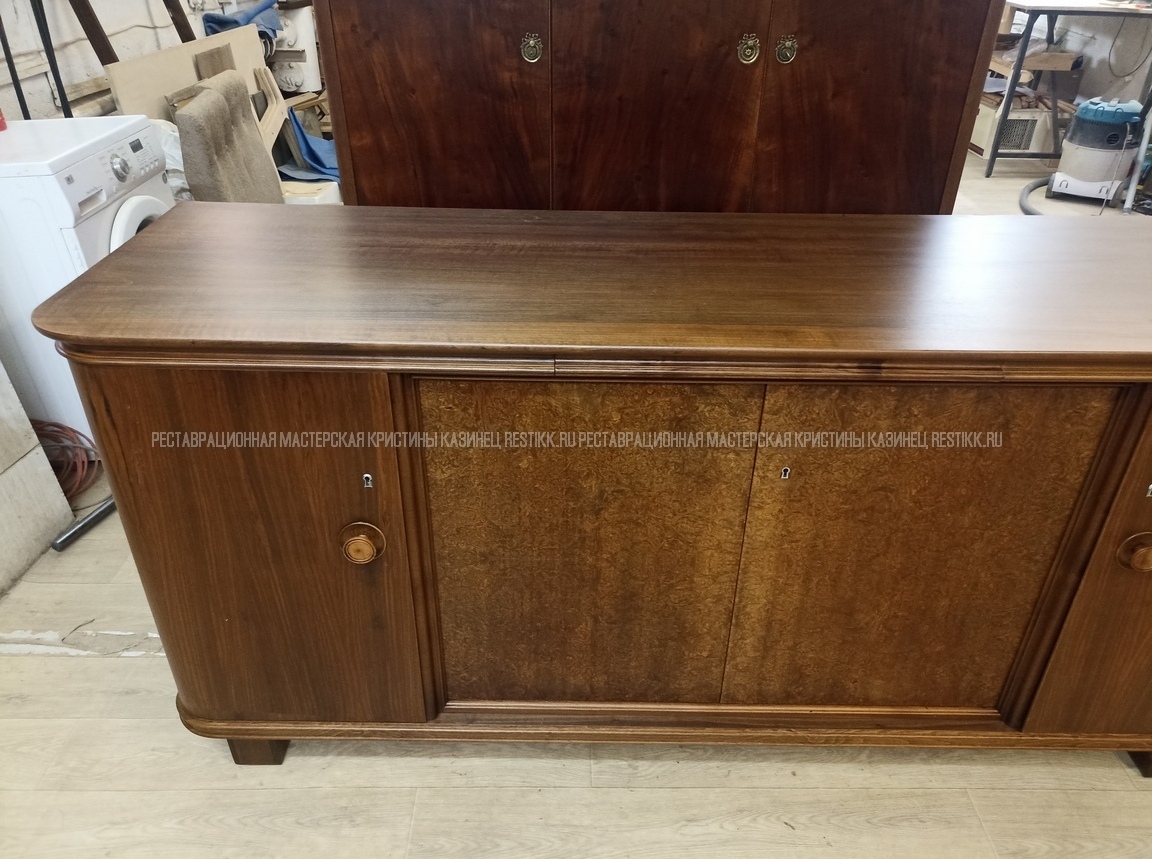 Реставрация буфета из двух частей