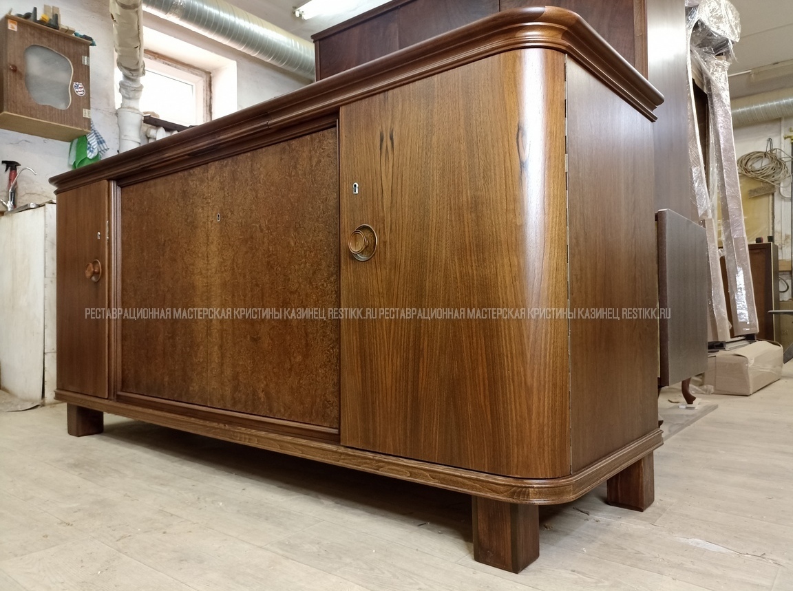 Реставрация буфета из двух частей