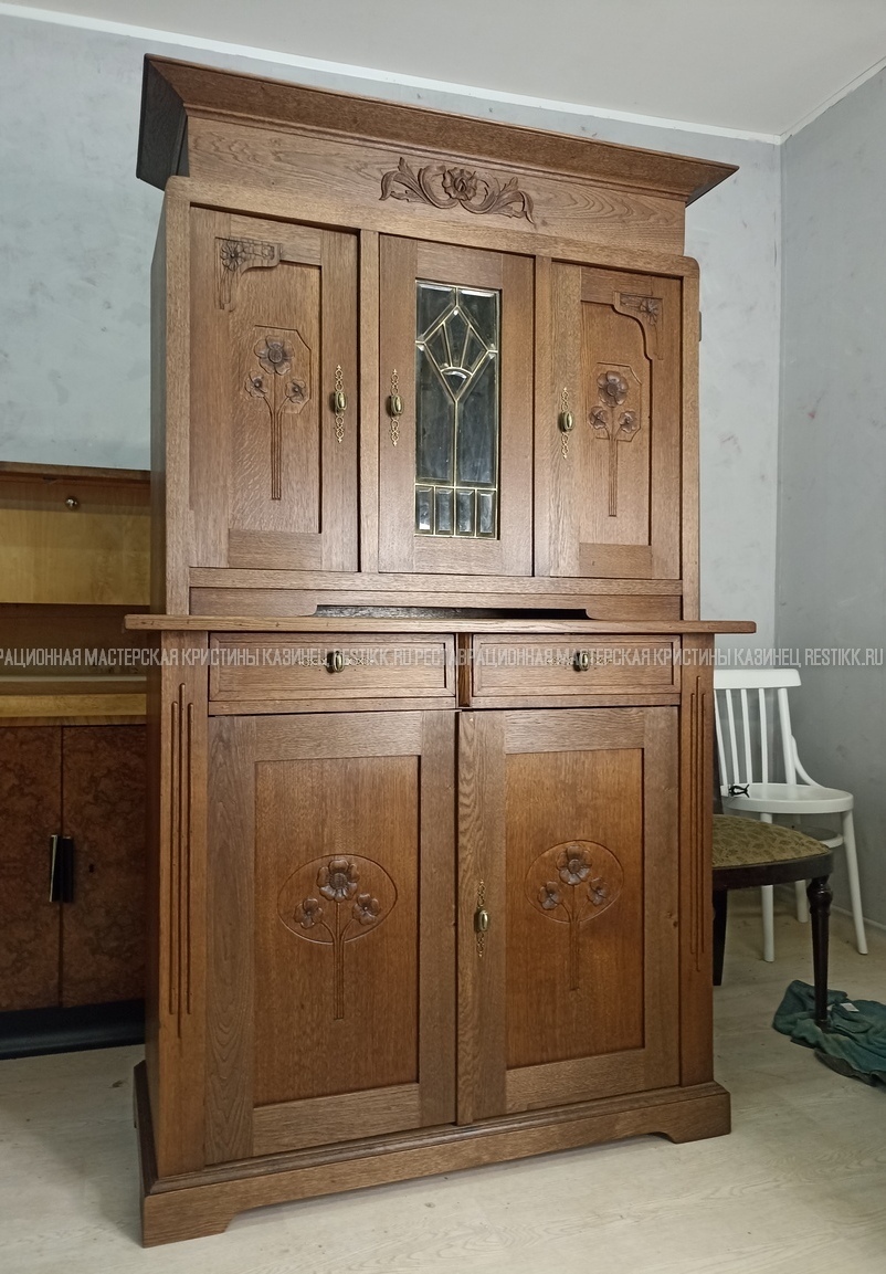 буфет из ореха