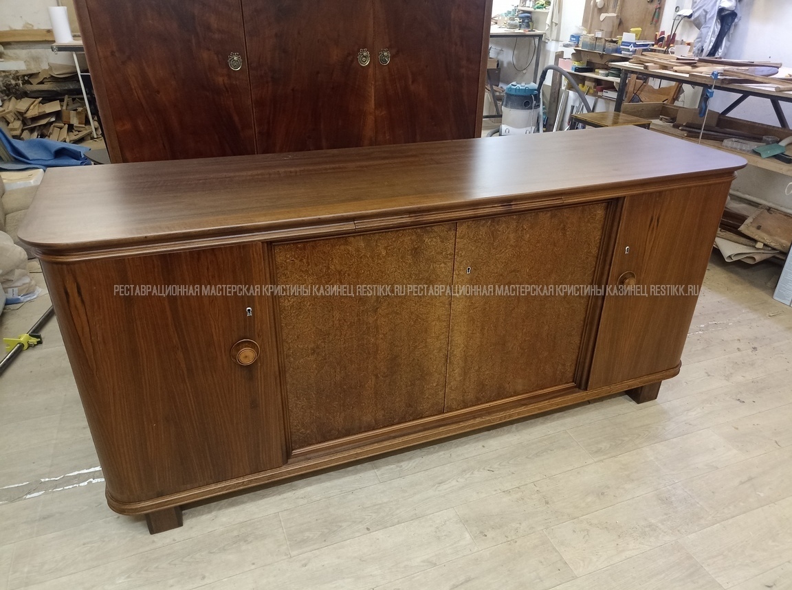 Реставрация буфета из двух частей