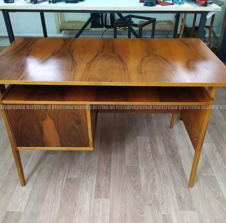 Реставрация полиэфирного стола