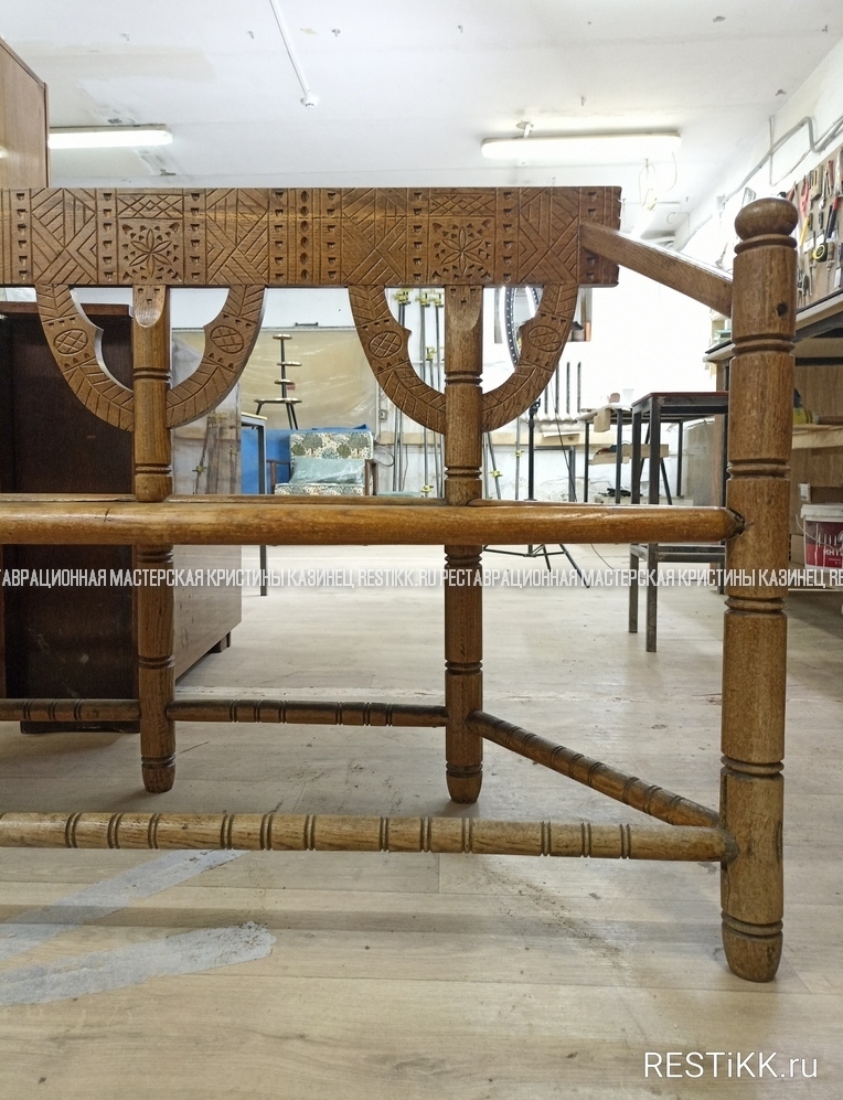 деревянная лавка