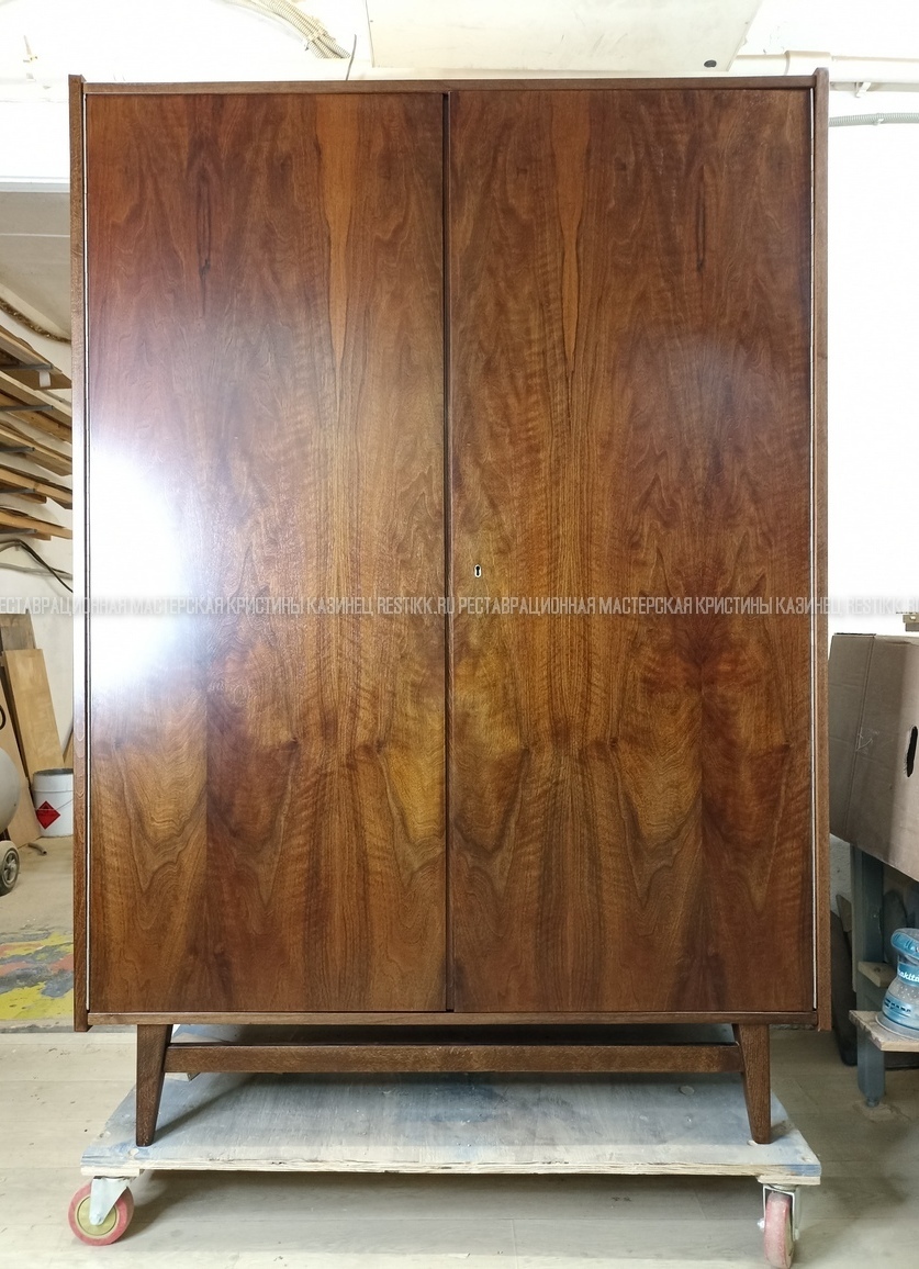 старинный буфет