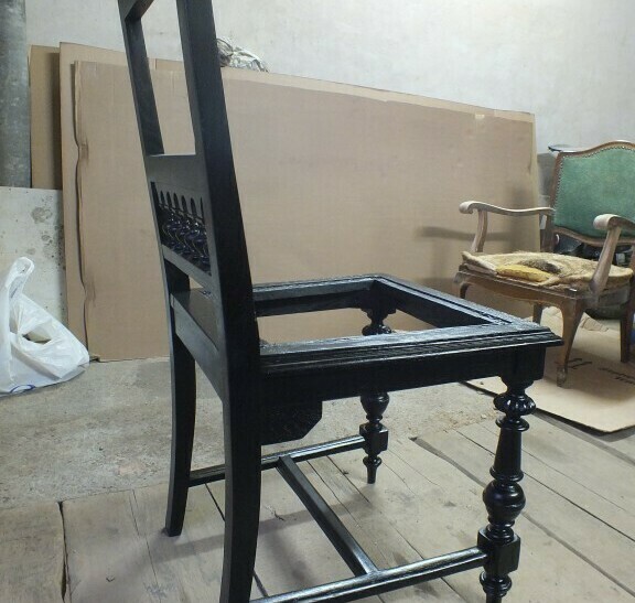 Реставрация старинного стула