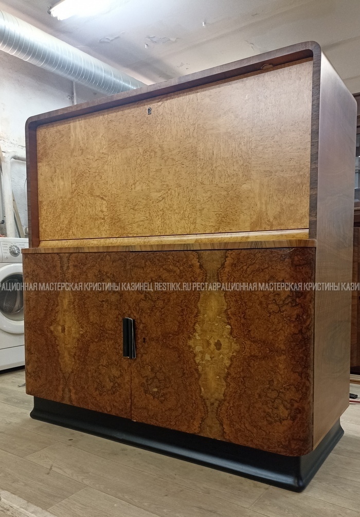 буфет из ореха